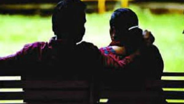 ஜெகஜால கில்லாடியின் சேட்டை. ஒரு மனைவி, நான்கு காதல